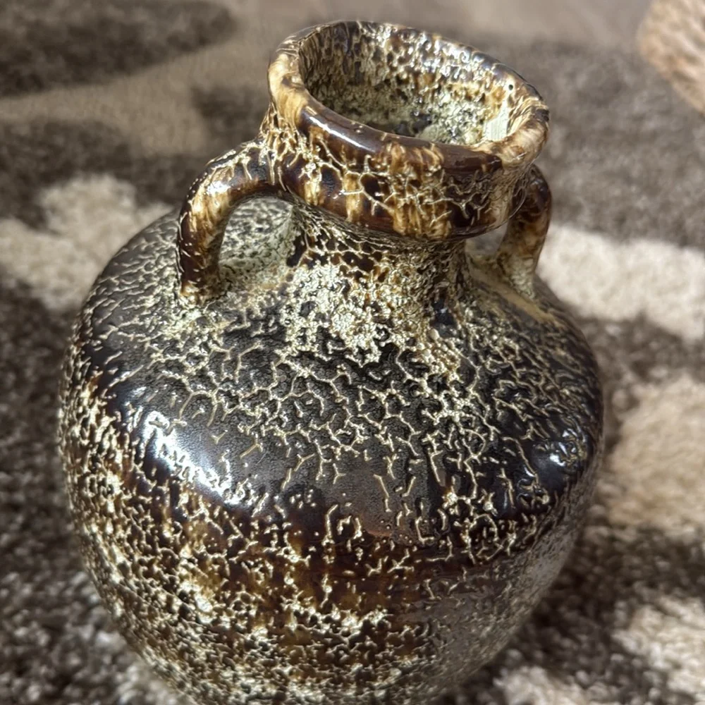 New Three Hands Corp Speckled Brown Cream Vase Rustic Ceramic 9.5” 71740